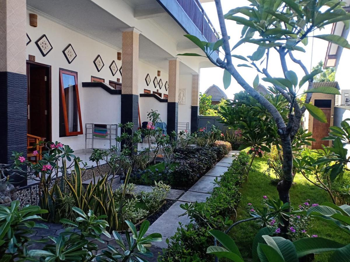 Dwiki Putra Home Stay 蓝梦岛 外观 照片